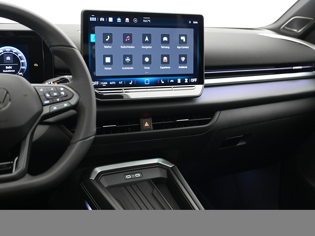Volkswagen T-Roc 1.5 R-LINE DSG PANO eKLAPPE MATRIXLED LM20