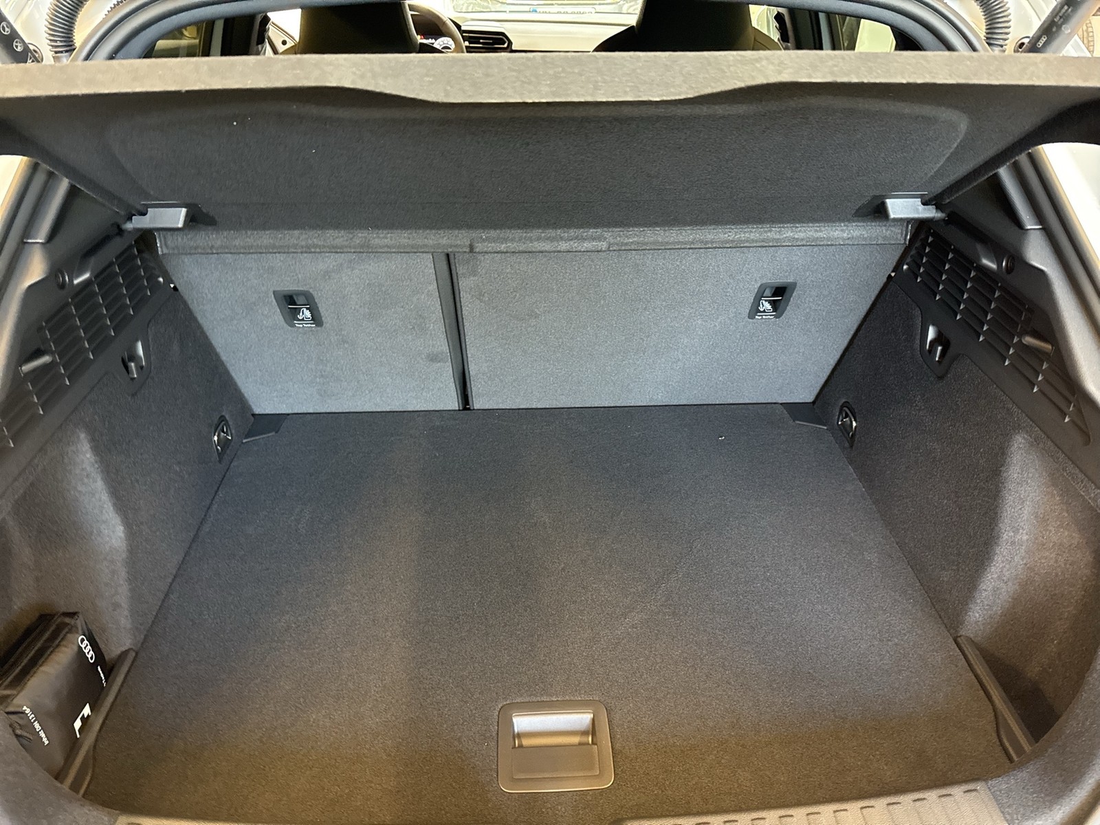 Audi A3 Sportback quattro S LINE PANO AHK CAM LM18
