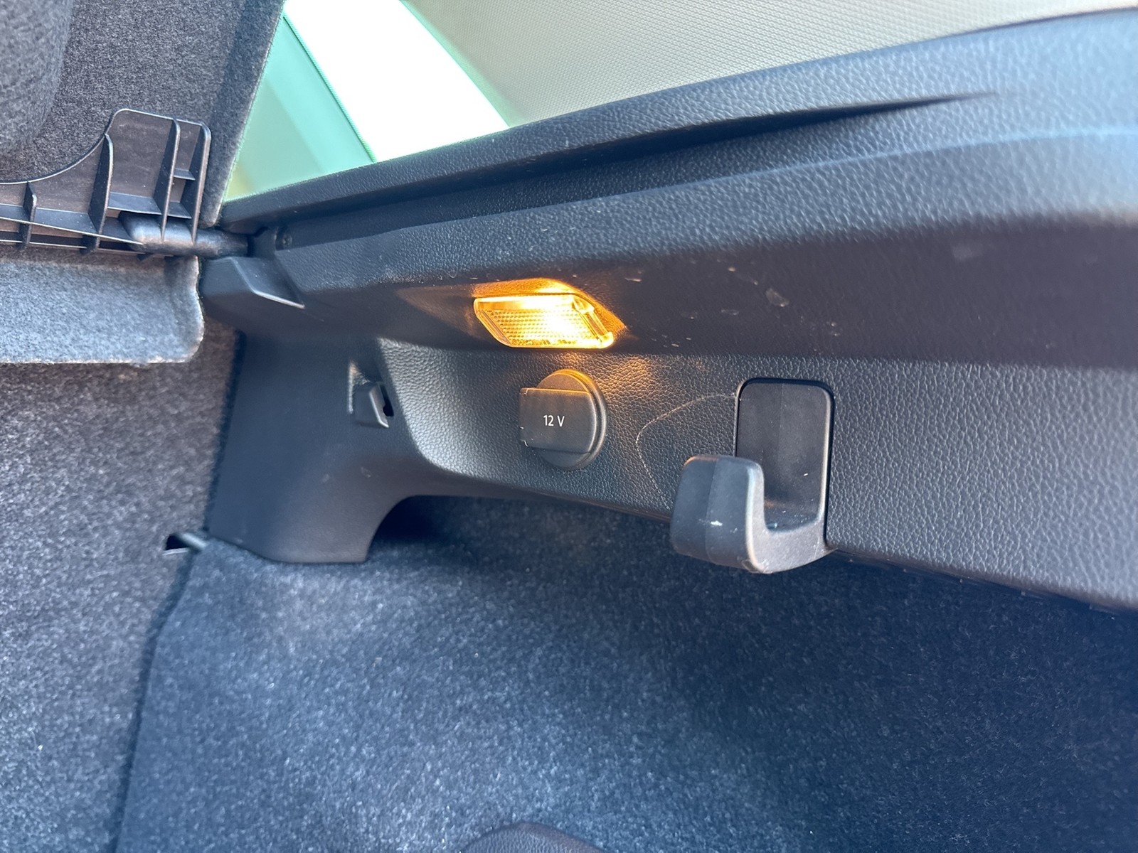 Skoda Kamiq 1.5 TOUR BLACKPACKAGE AHK CAM ACC MATRIX