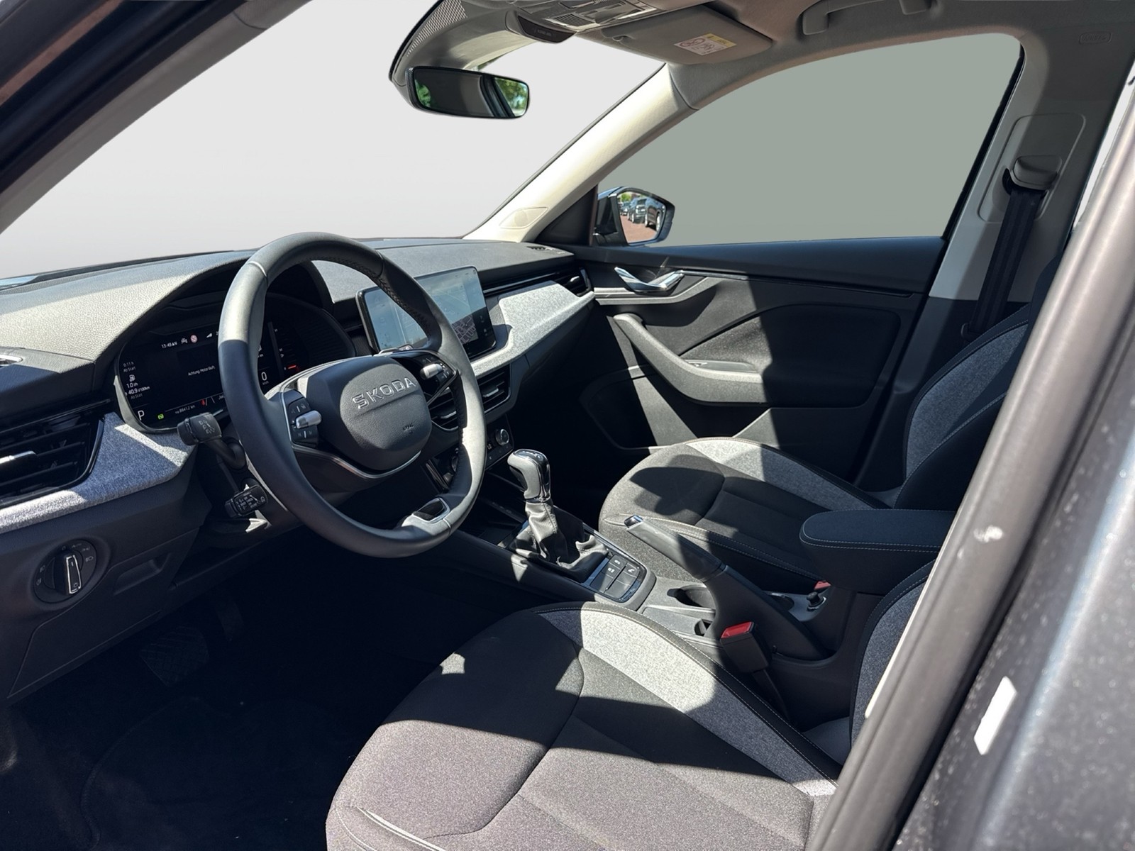 Skoda Kamiq 1.5 TOUR BLACKPACKAGE AHK CAM ACC MATRIX