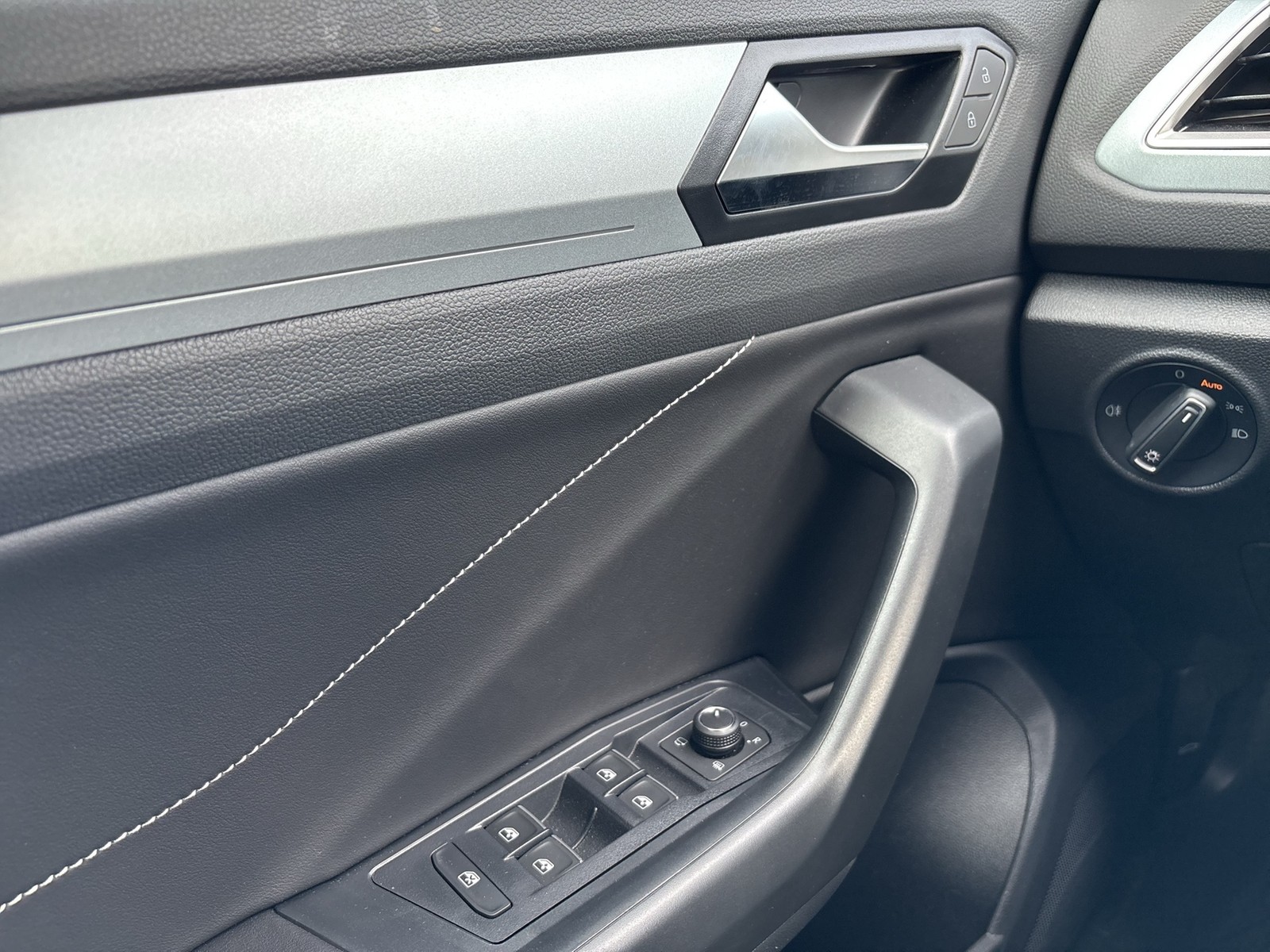 Volkswagen T-Roc 1.5 GOAL ACC LM17 NAVI CARPLAY SITZHEIZUNG