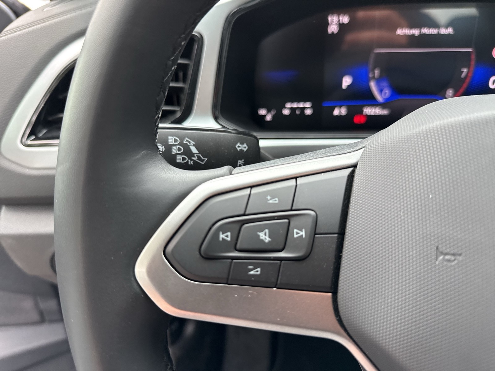 Volkswagen T-Roc 1.5 LIFE CAM LM17 NAVI CARPLAY SITZHEIZUNG