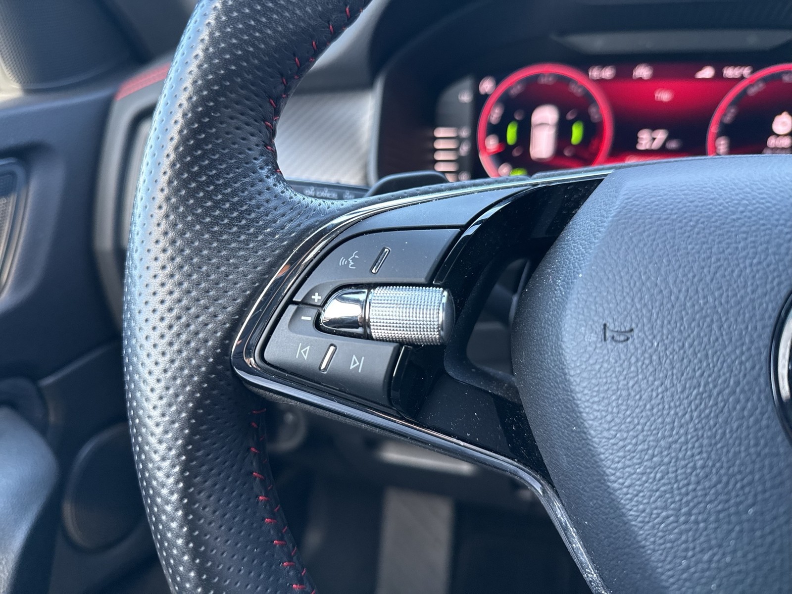 Skoda Kodiaq 2.0 RS 4X4 LM20 CARPLAY MATRIX SITZHEIZ.