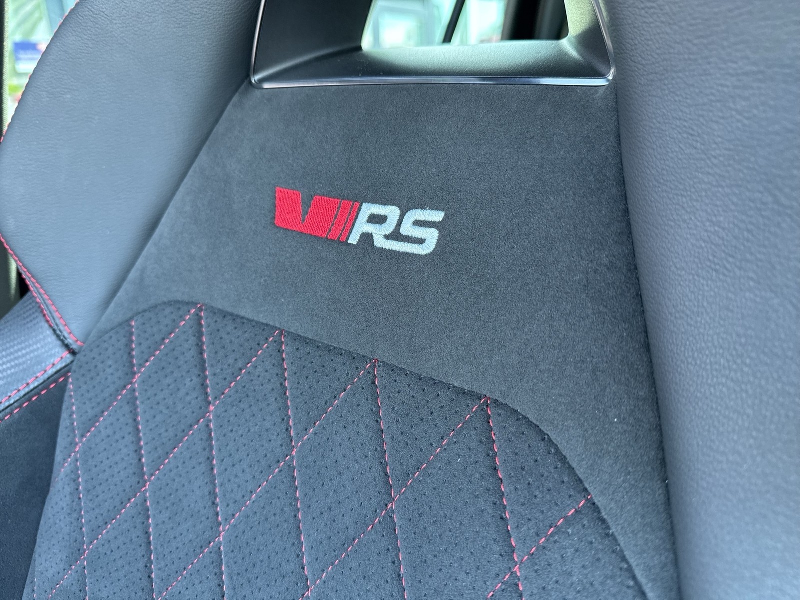 Skoda Kodiaq 2.0 RS 4X4 LM20 CARPLAY MATRIX SITZHEIZ.