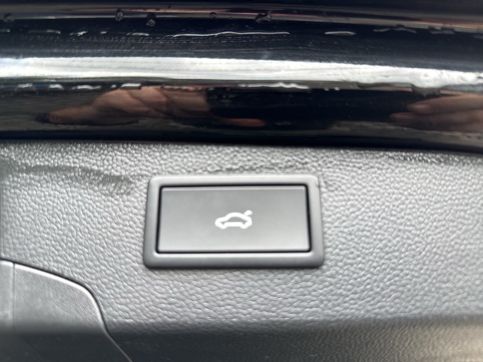 Volkswagen Passat Variant 1.5 HYBRID ELEGANCE AHK CAM ACC