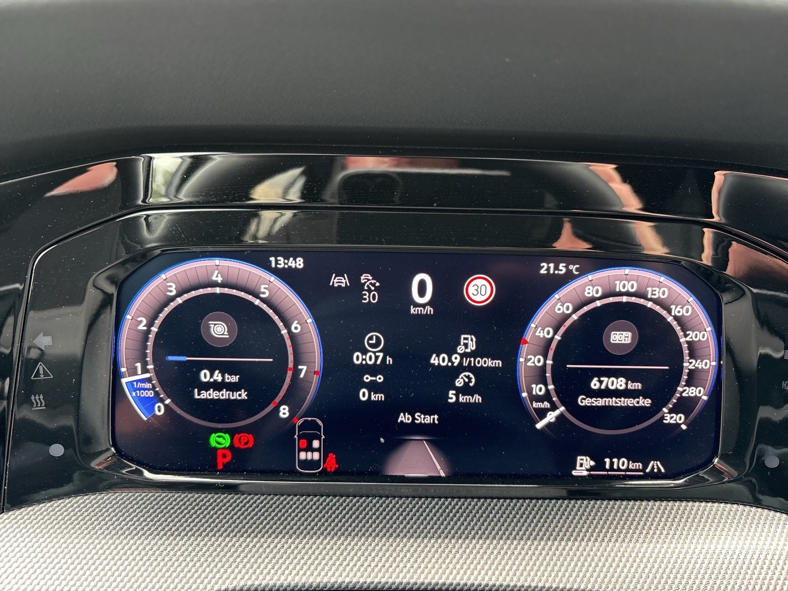 Volkswagen Golf VIII 2.0 R 4X4 CAM ACC LM18 NAVI LED+