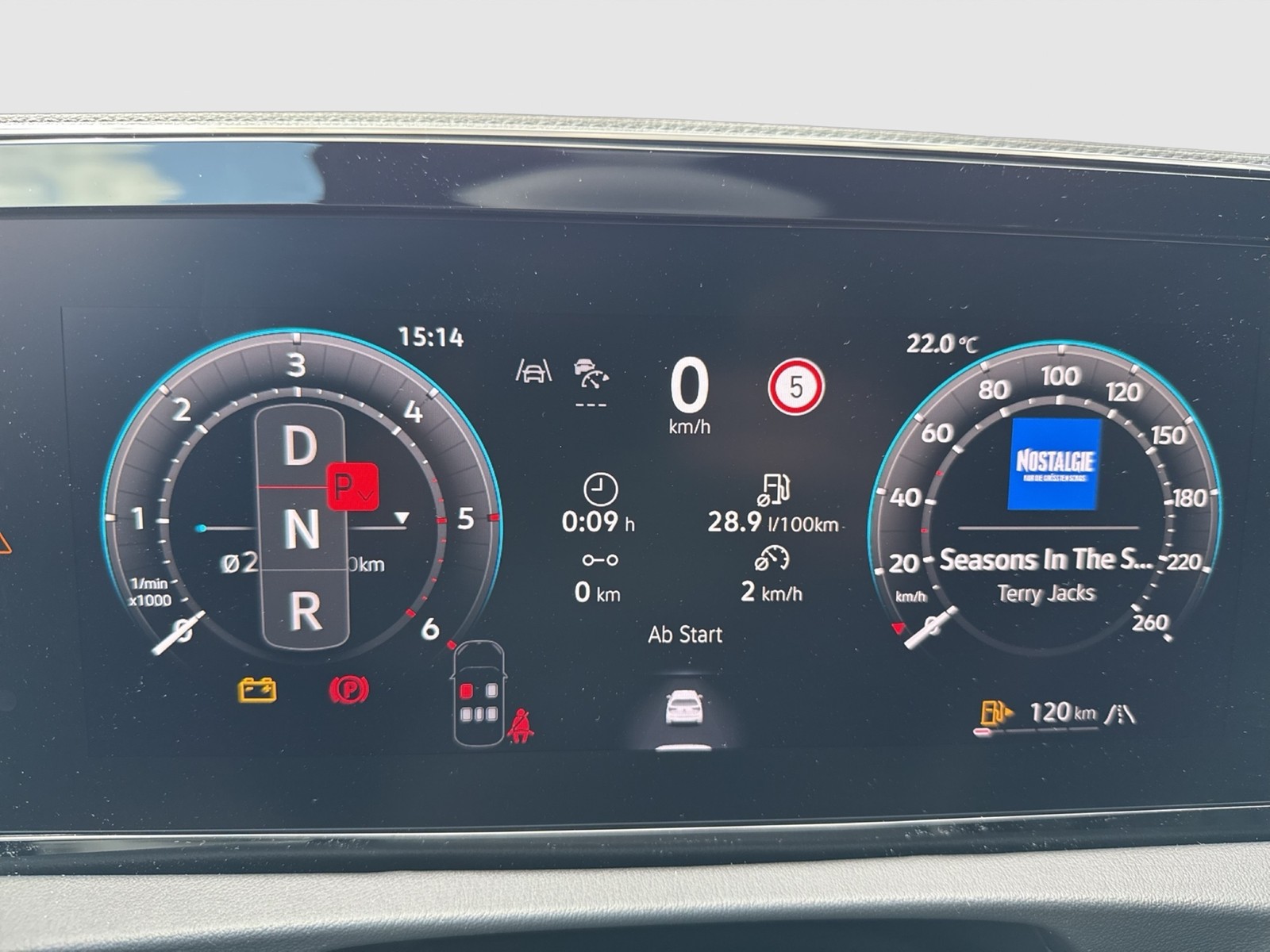 Volkswagen Tiguan 2.0 R-LINE AHK CAM ACC LM19 HEAD-UP NAVI