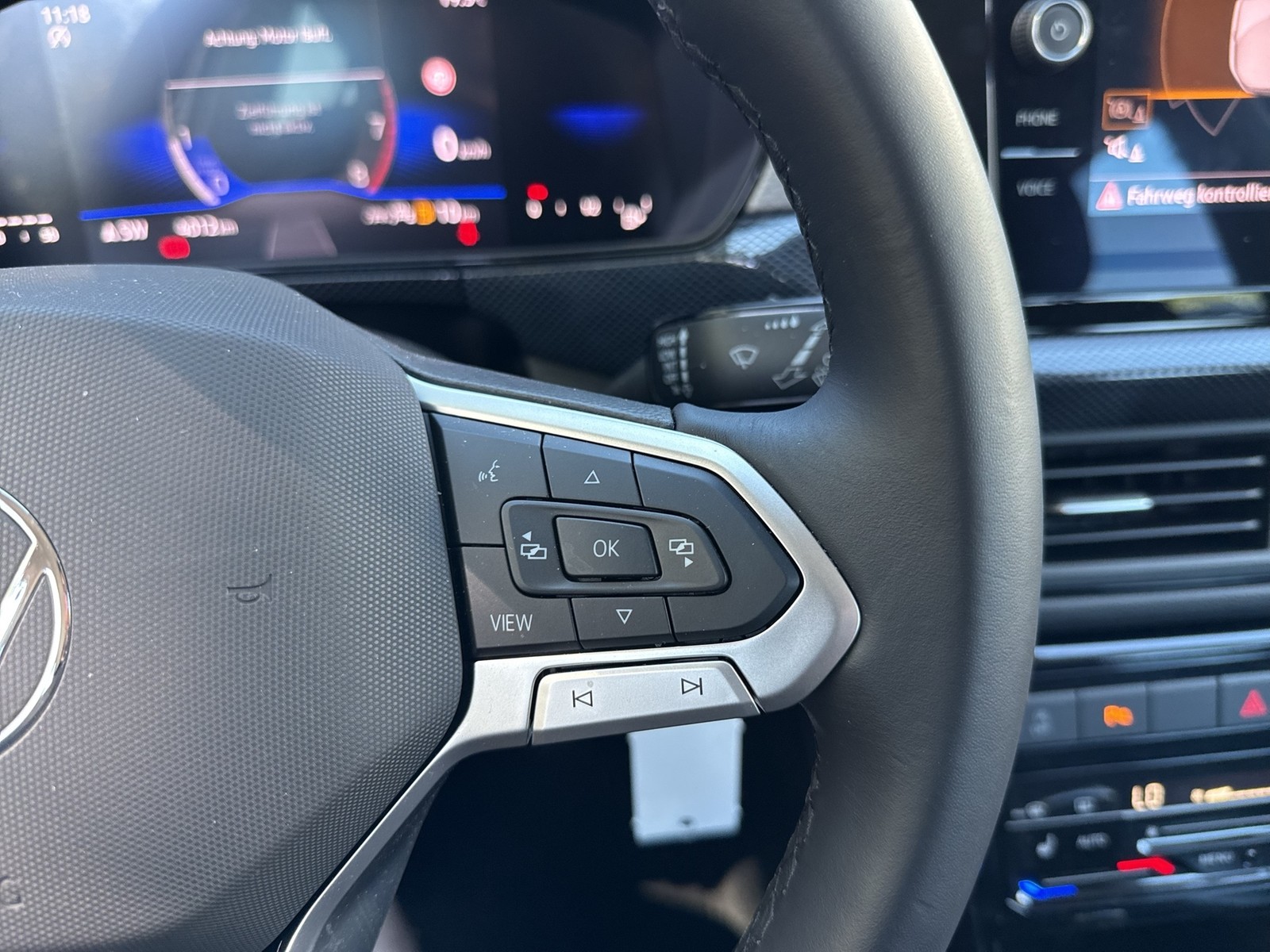 Volkswagen T-Cross 1.0 LIFE ACC NAVI ALU CARPLAY SITZHEIZ.