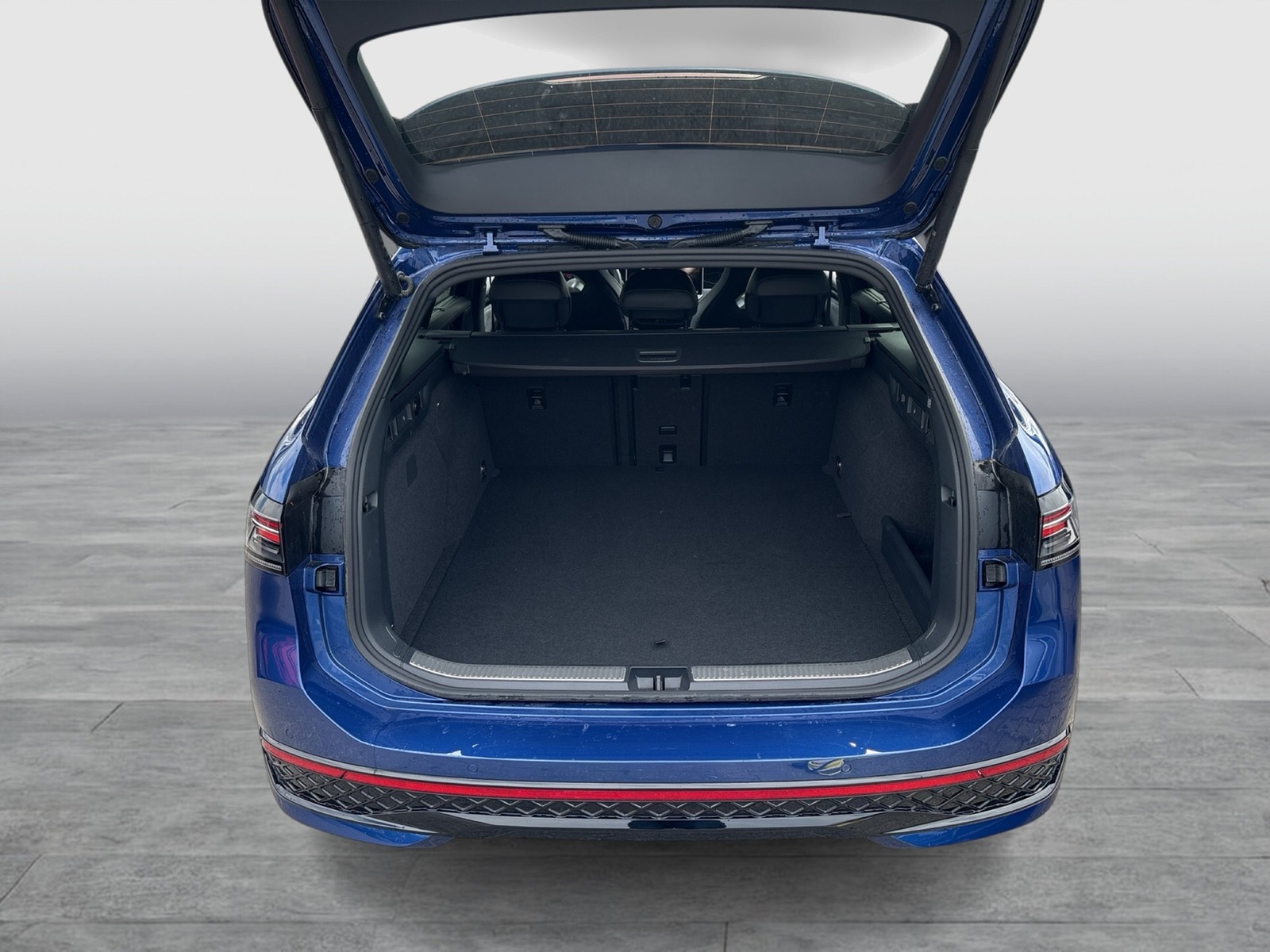 Volkswagen Passat Variant 1.5 HYBRID R-LINE AHK 360°CAM ACC