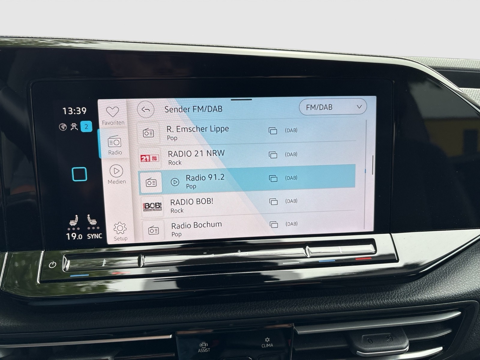 Volkswagen Caddy 1.5 STYLE AHK ACC LM17 NAVI CARPLAY LED