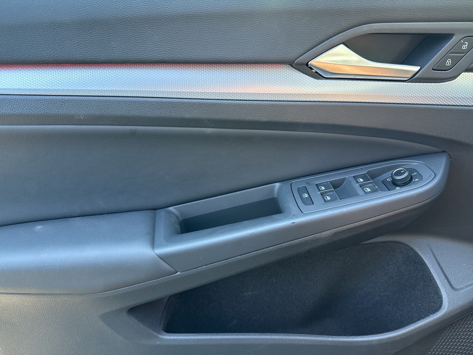 Volkswagen Golf VIII 1.5 eTSI GOAL ACC CARPLAY ALU SITZHEIZ