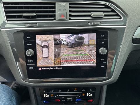 Volkswagen Tiguan 2.0 ELEGANCE 4X4 AHK 360°CAM ACC LM20