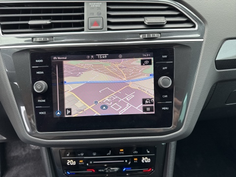 Volkswagen Tiguan 2.0 ELEGANCE 4X4 AHK 360°CAM ACC LM20