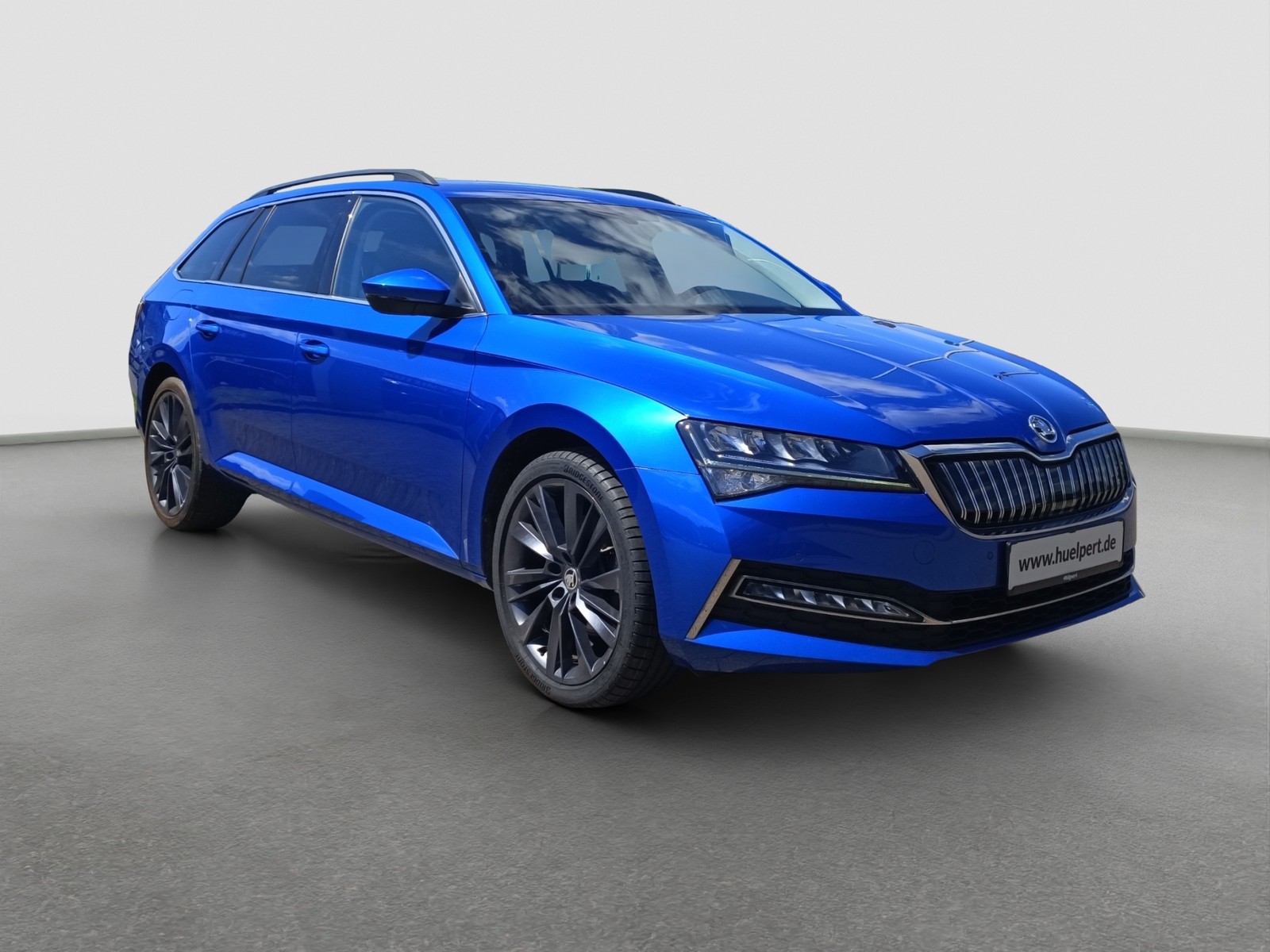 Skoda Superb Combi 1.4 iV LM19 NAVI LED SITZHEIZUNG