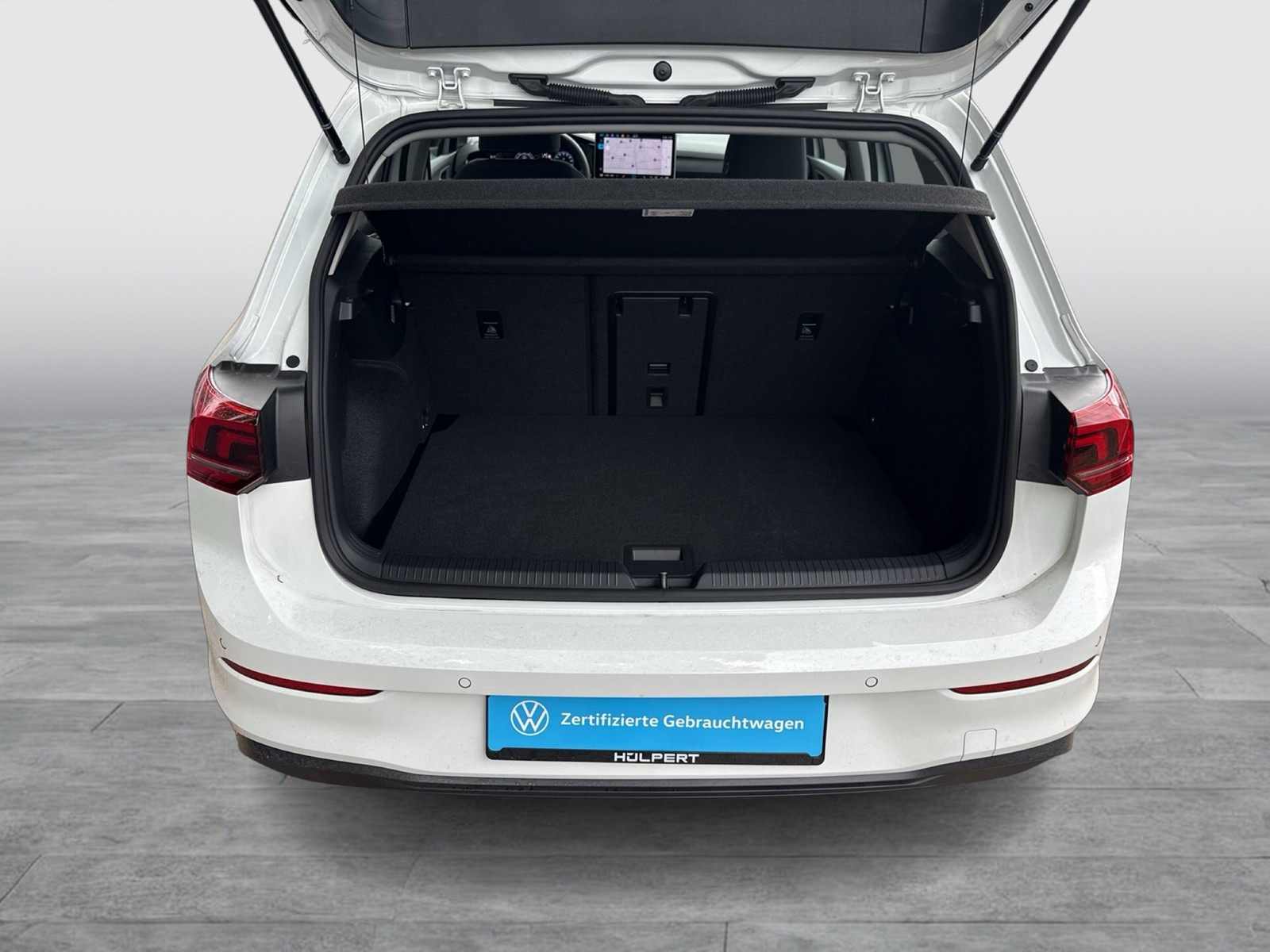 Volkswagen Golf VIII 1.5 eTSI LIFE ACC NAVI CARPLAY SITZHZ.