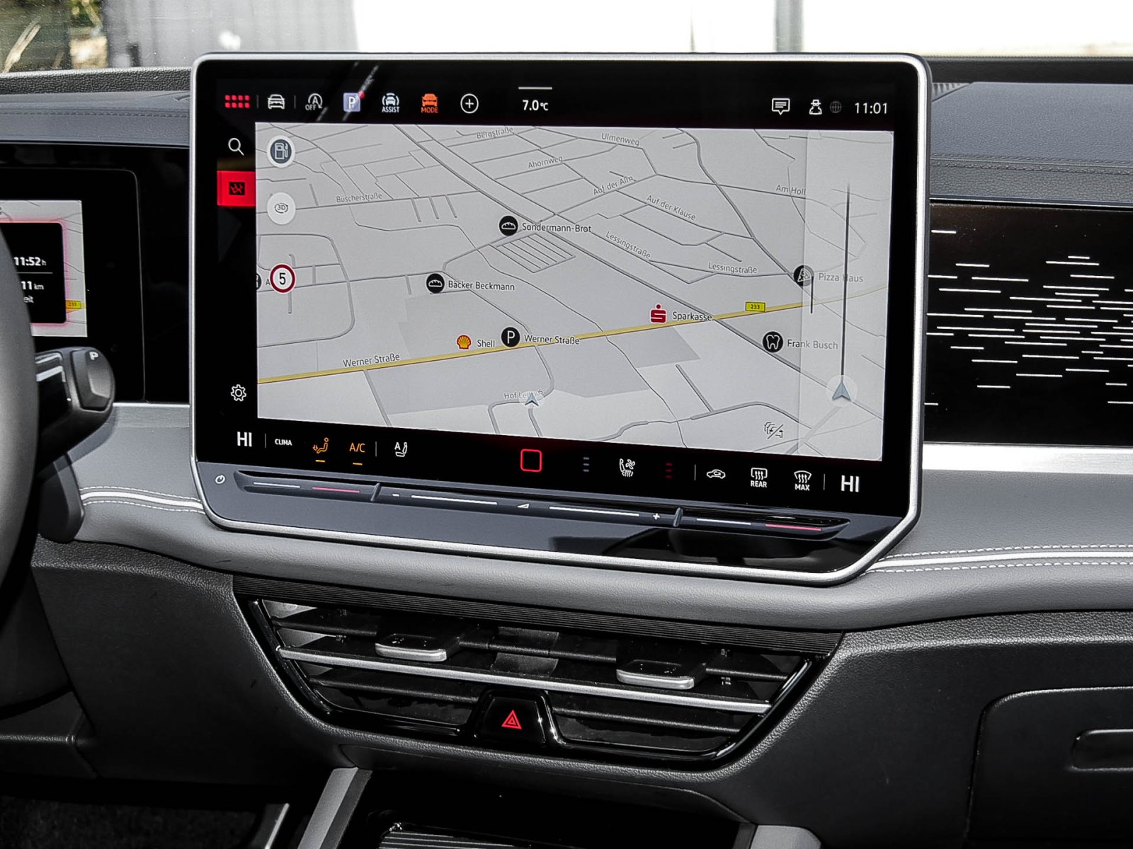 Volkswagen Passat Variant 2.0 ELEGANCE NEUES MODELL AHK CAM