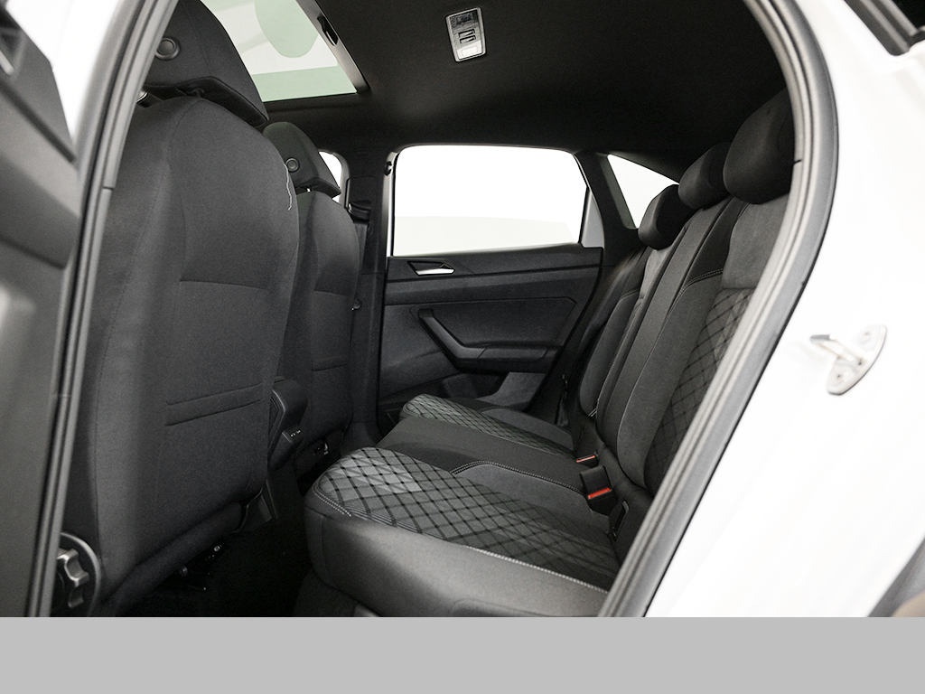 Volkswagen Taigo 1.5 R-LINE DSG