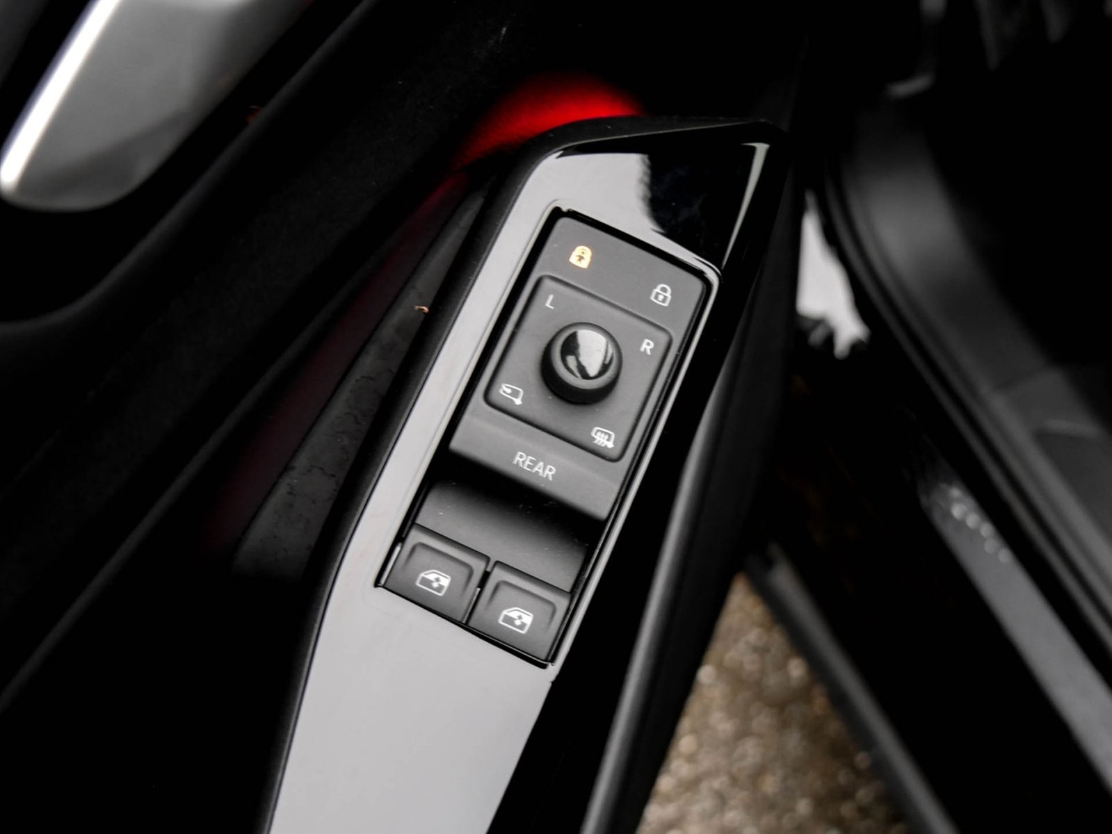 Volkswagen ID.5 GTX 4X4 WÄRMEPUMPE ACC LM20 NAVI CARPLAY