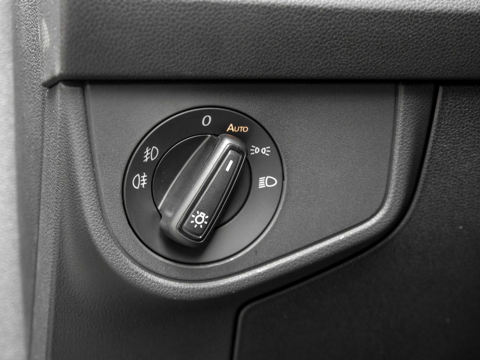 Volkswagen Polo 1.0 R-LINE CAM ACC LM17 NAVI CARPLAY SITZHZ