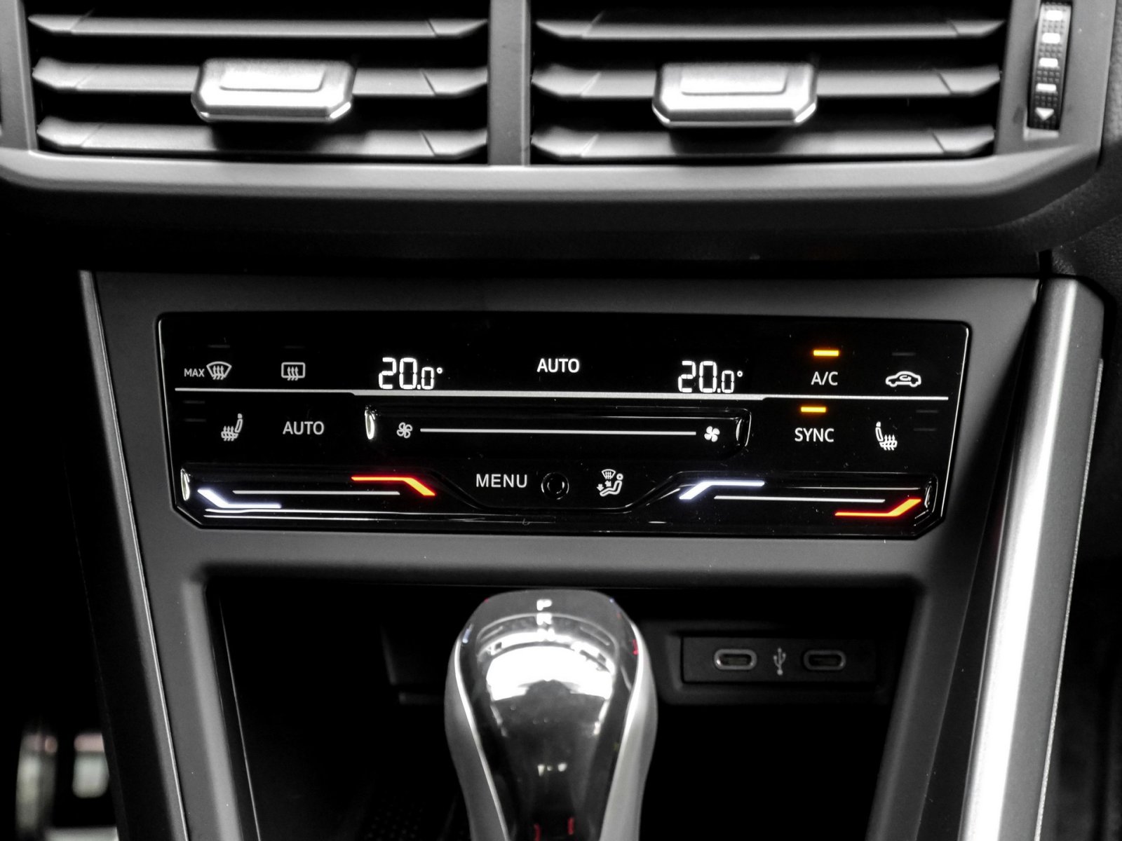 Volkswagen Polo 1.0 R-LINE CAM ACC LM17 NAVI CARPLAY SITZHZ