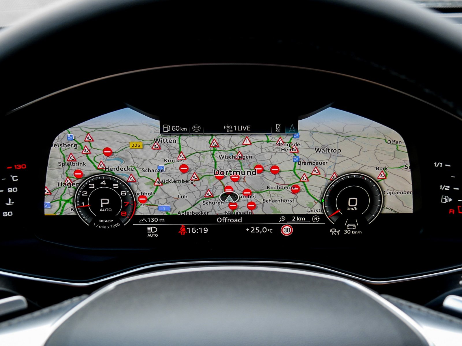 Audi A6 Avant 45 quattro S LINE PANO B&O AHK LM21