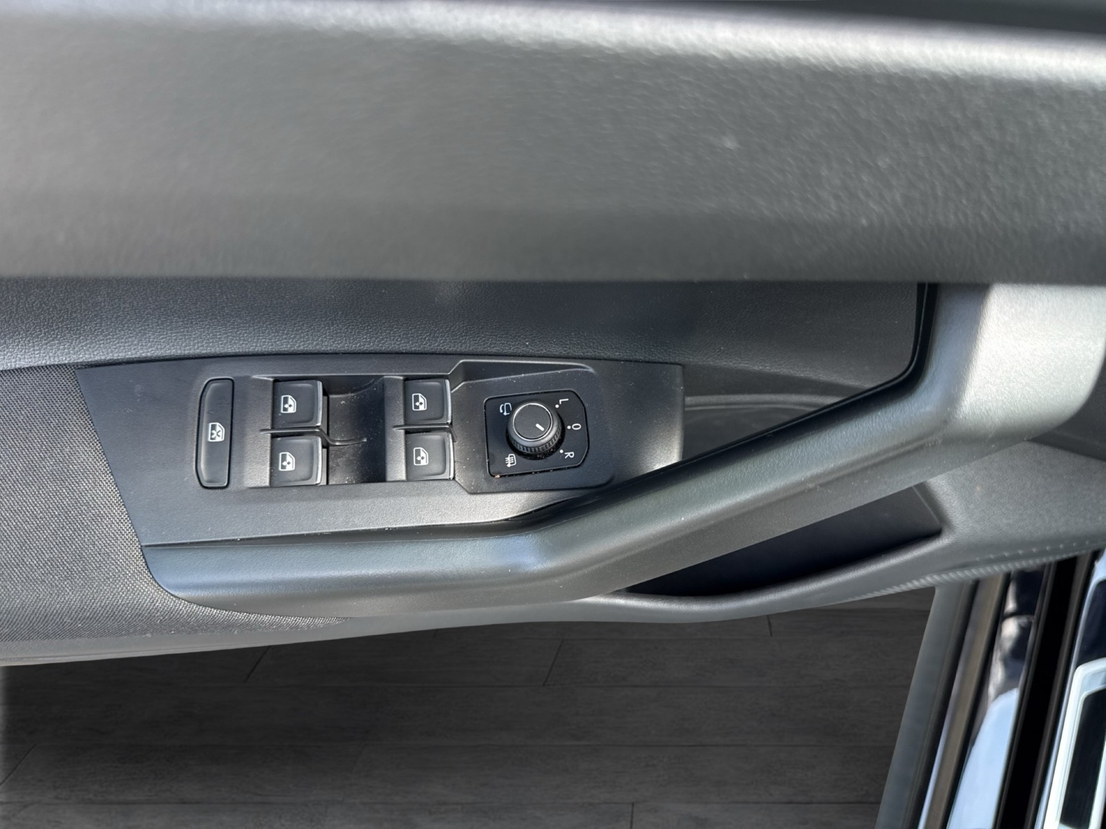 Volkswagen Polo 1.0 R-LINE CAM ACC LM17 NAVI CARPLAY SITZHZ