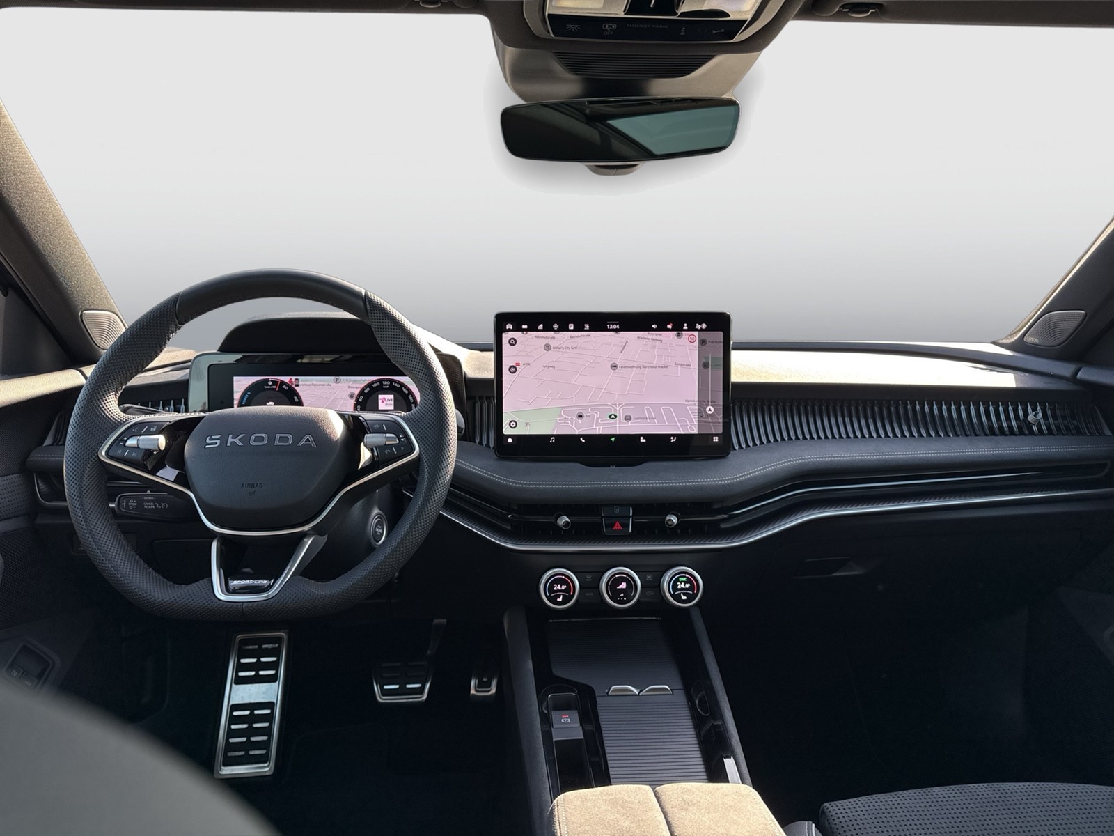 Skoda Superb Combi HYBRID SPORTLINE AHK PANO CANTON