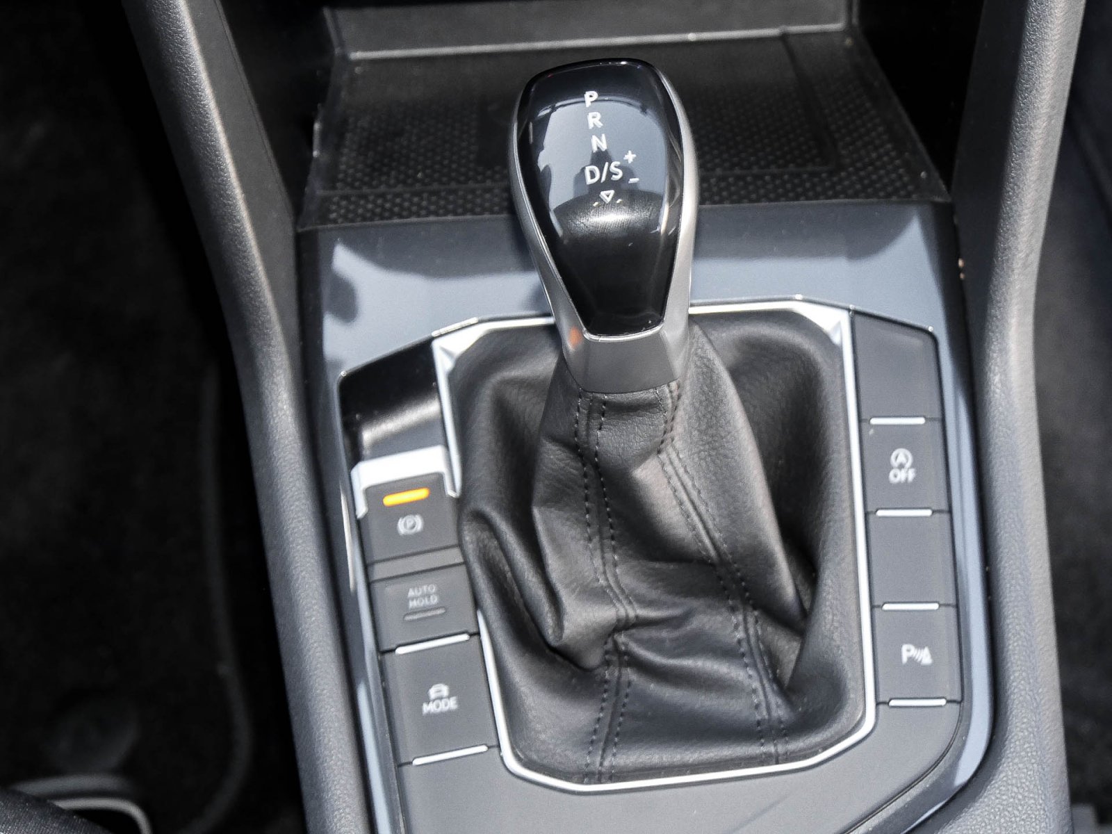 Volkswagen Tiguan 1.5 MOVE PANO CAM ACC ALU eKLAPPE NAVI