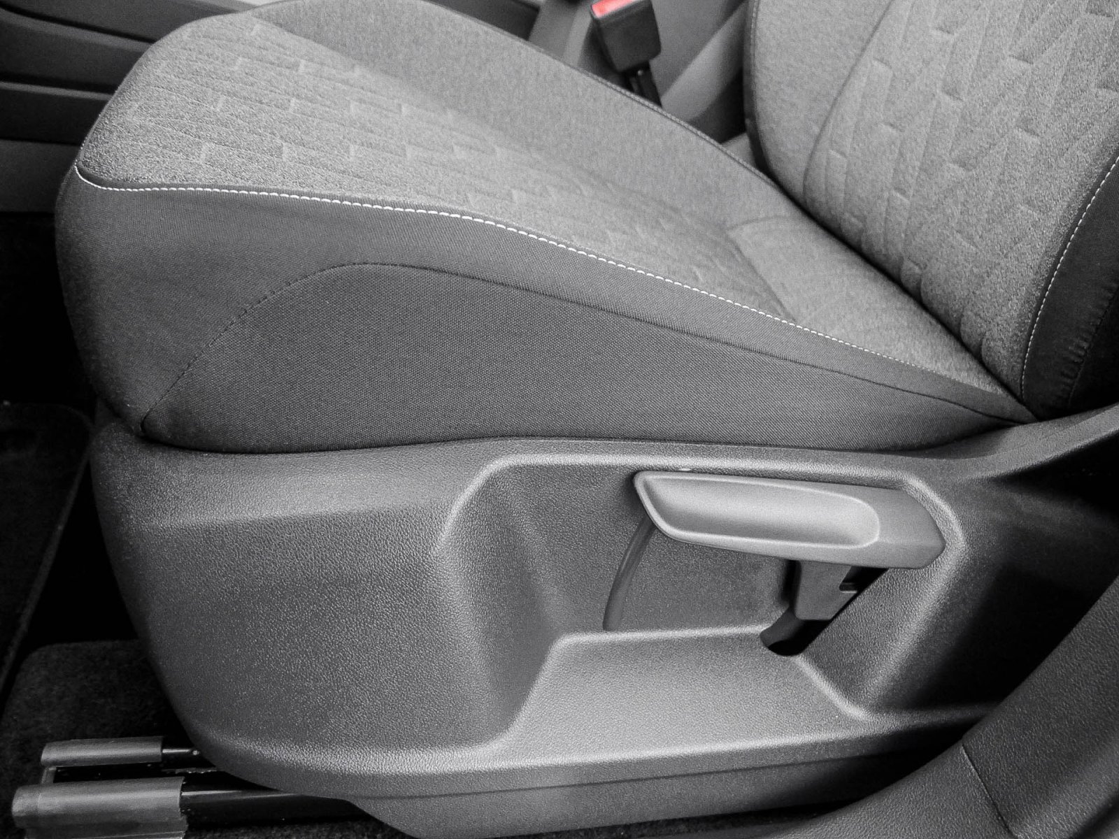 Volkswagen Tiguan 1.5 MOVE PANO CAM ACC ALU eKLAPPE NAVI