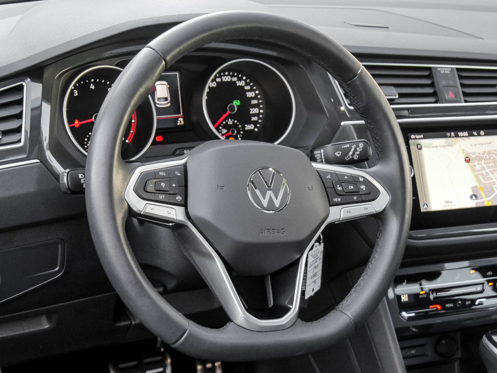 Volkswagen Tiguan 1.5 MOVE PANO CAM ACC ALU eKLAPPE NAVI