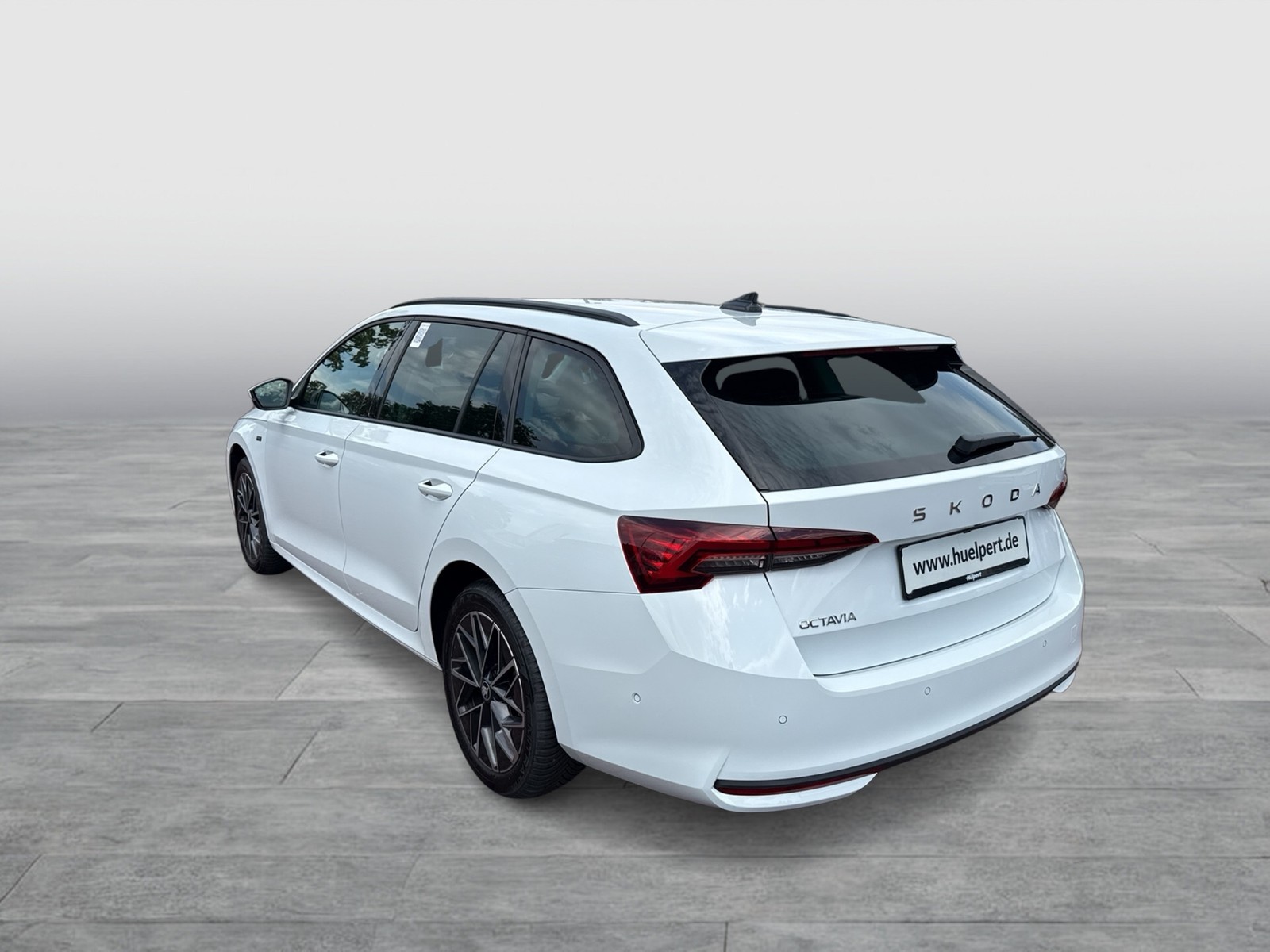 Skoda Octavia Combi 2.0 TOUR CANTON 360CAM ACC HEAD-UP