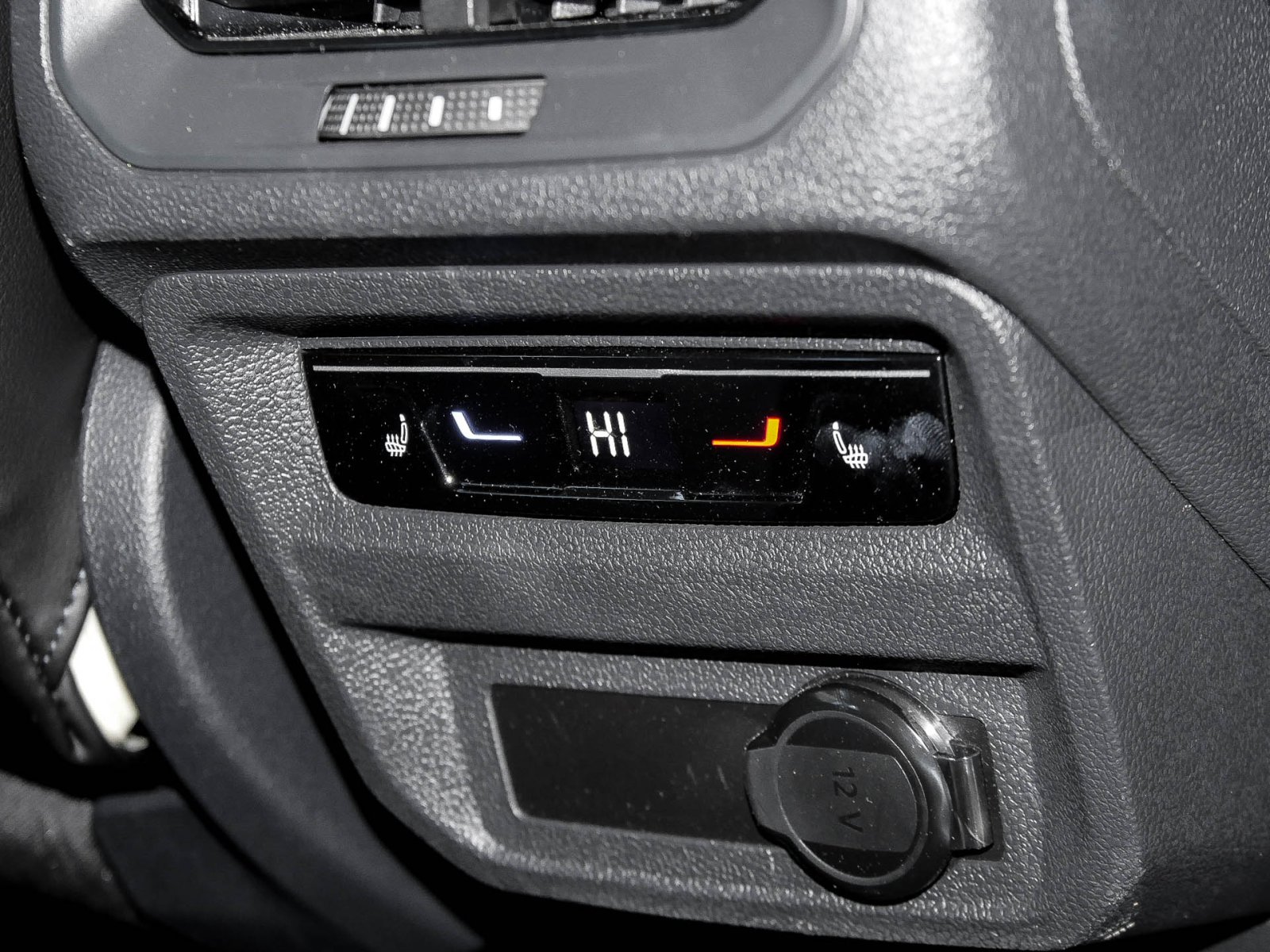 Volkswagen Tiguan 1.5 URBAN SPORT STANDHZ. PANO 360CAM LM18