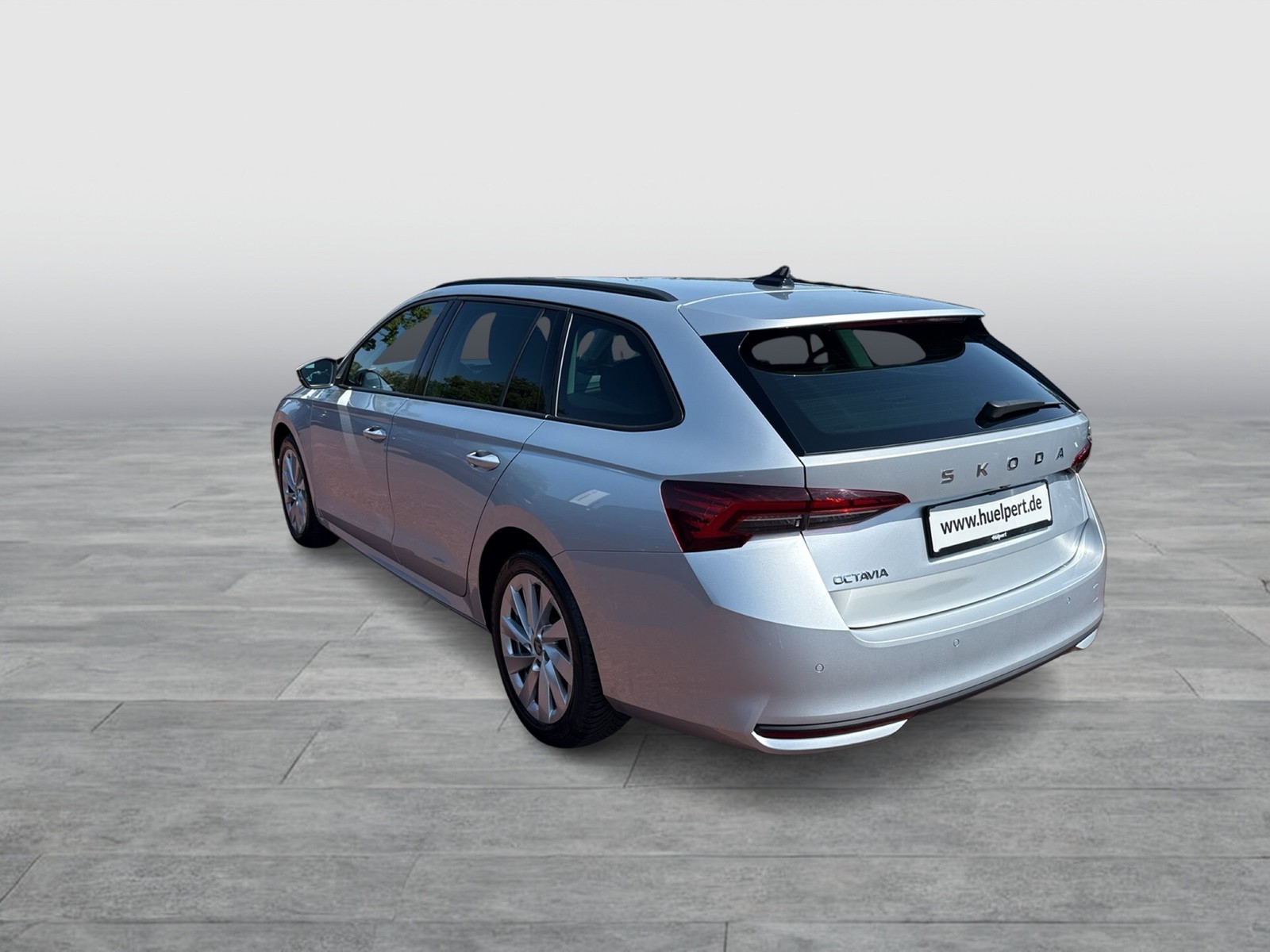 Skoda Octavia Combi 2.0 SELECTION AHK CAM ACC NAVI