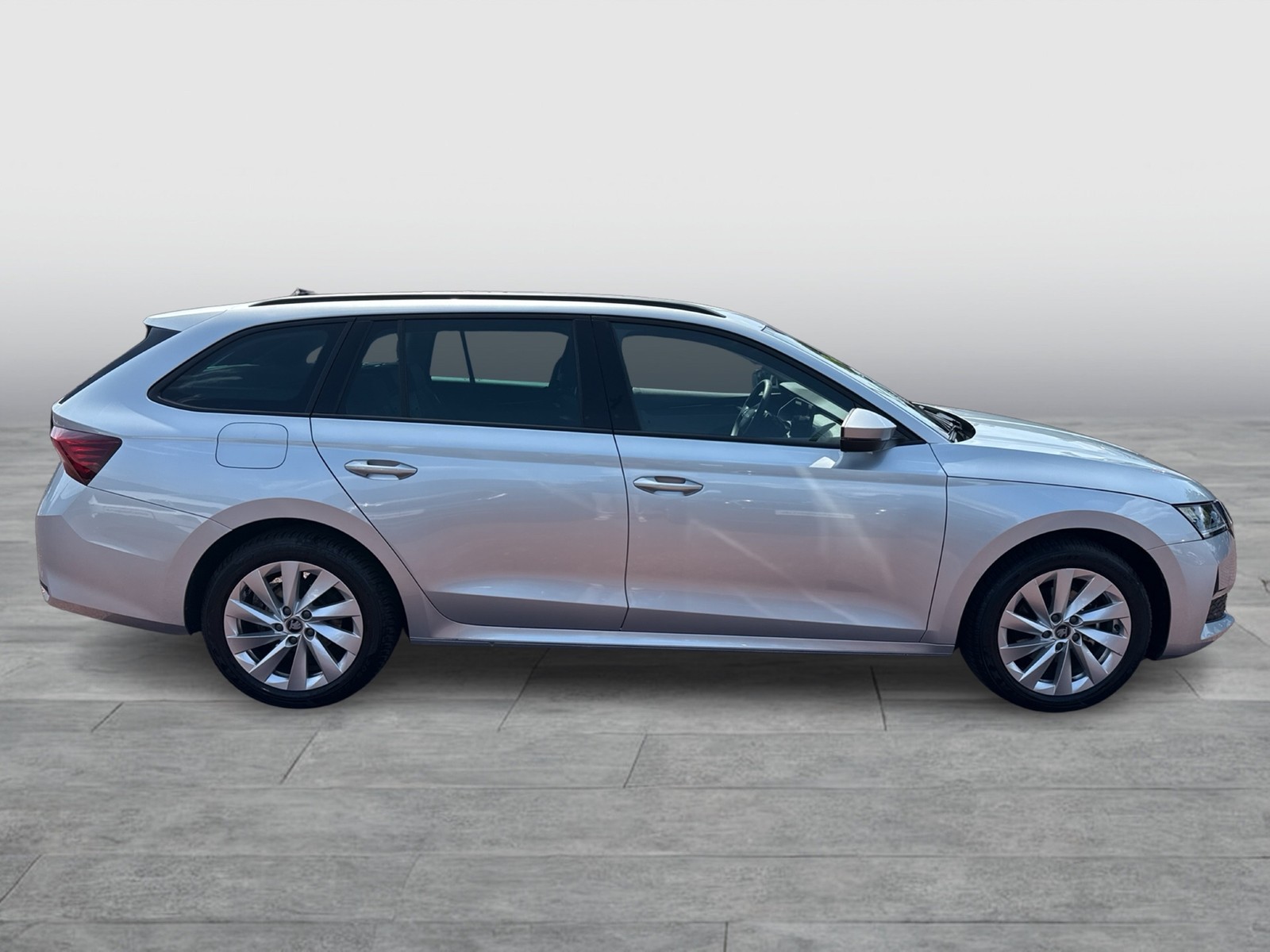 Skoda Octavia Combi 2.0 SELECTION AHK CAM ACC NAVI