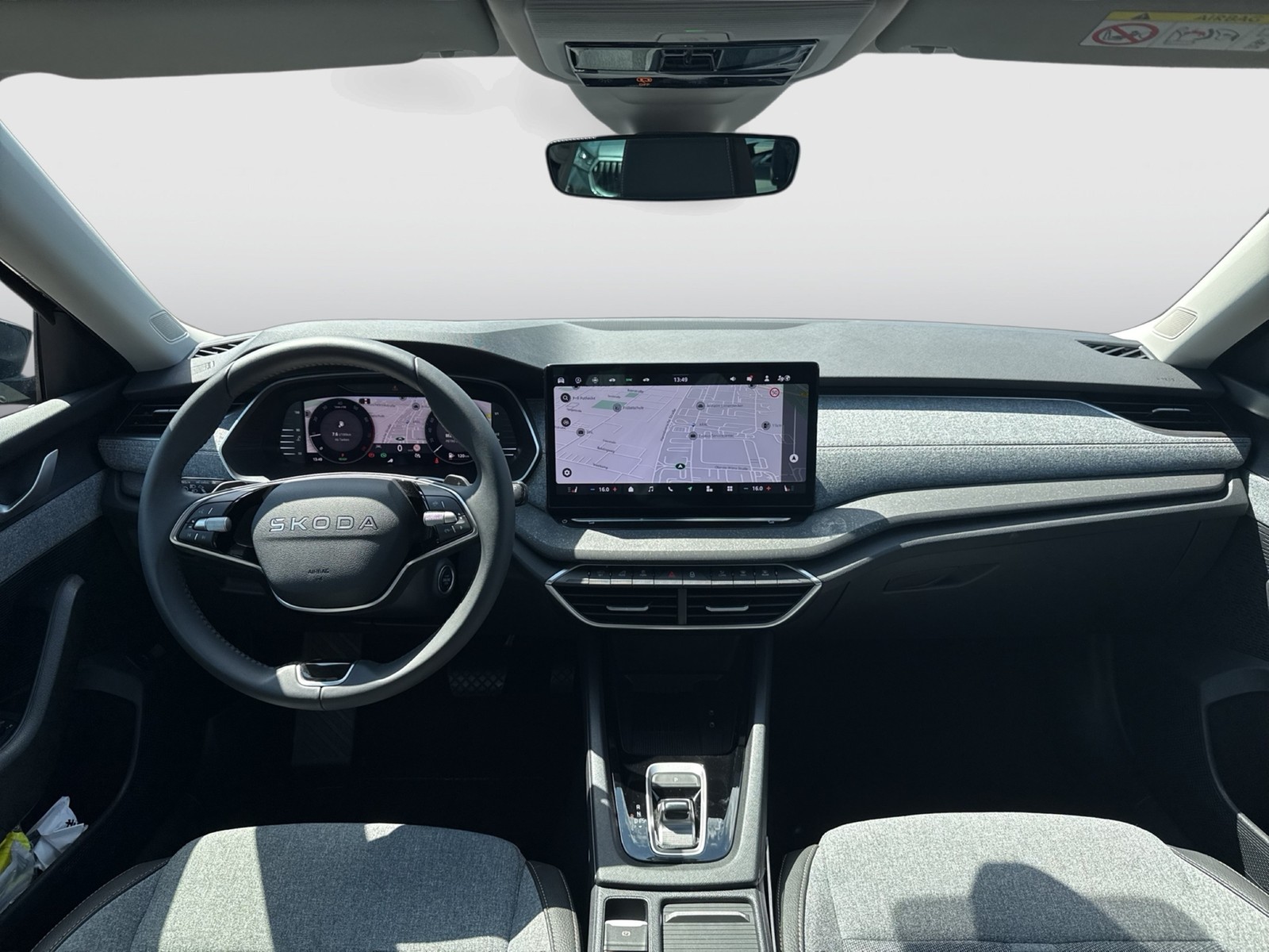 Skoda Octavia Combi 1.5 e-TEC SELECTION PANO 360°CAM