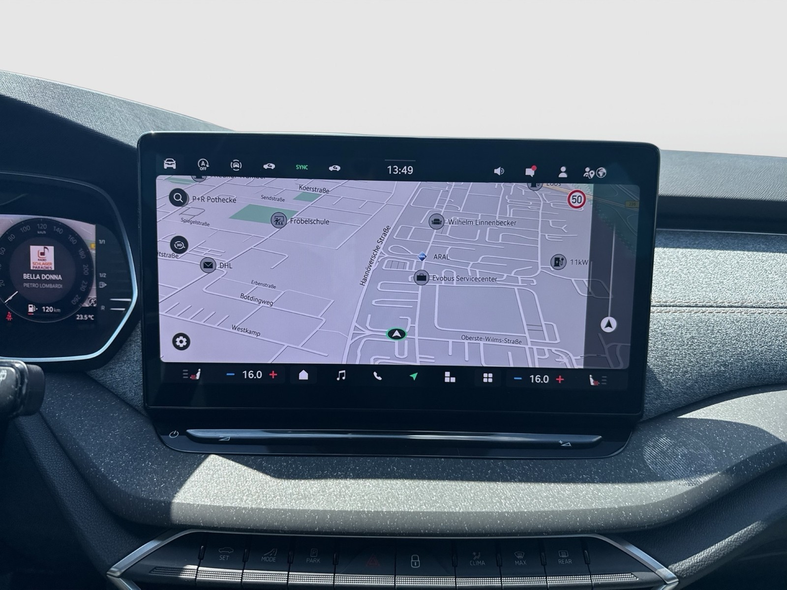 Skoda Octavia Combi 1.5 e-TEC SELECTION PANO 360°CAM