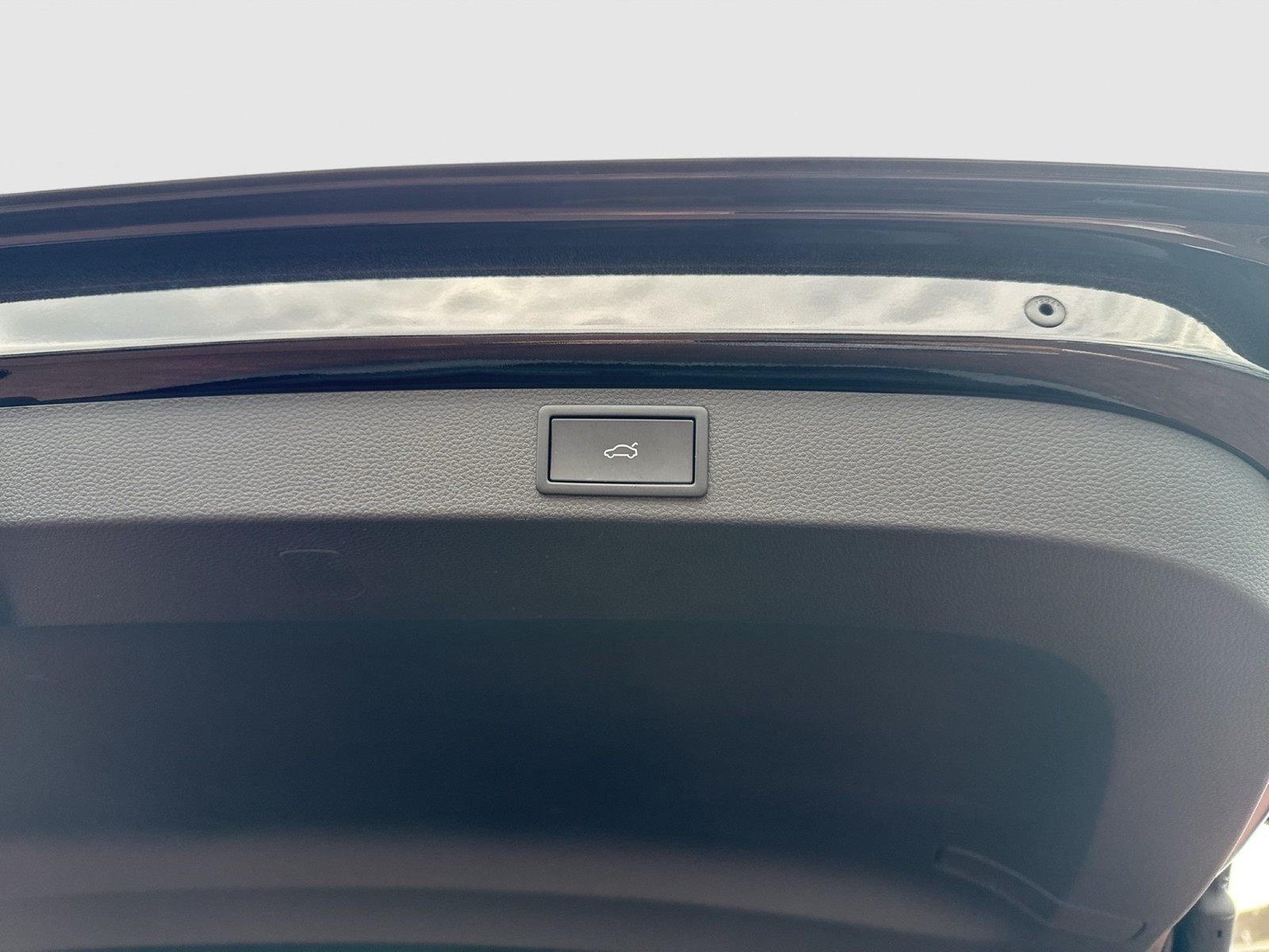 Skoda Karoq 2.0 TOUR STANDHZ CANTON AHK CAM ACC MATRIX