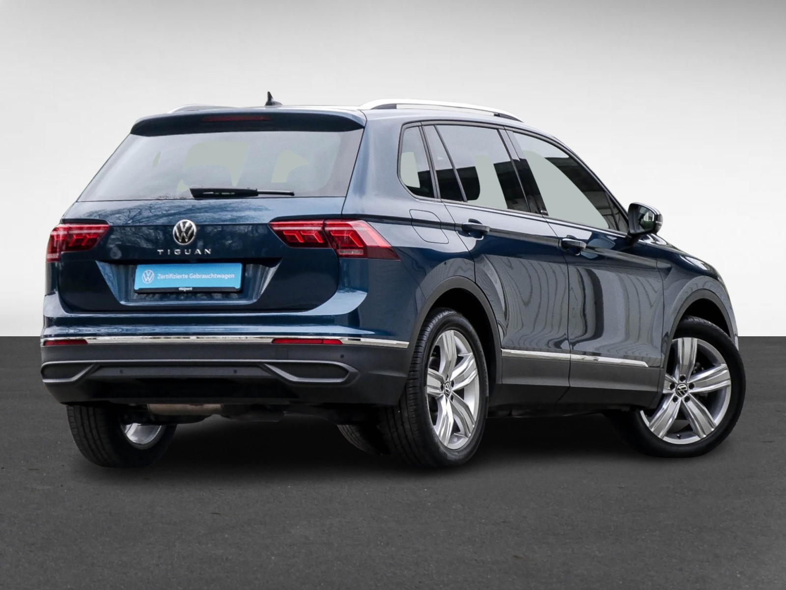 Volkswagen Tiguan 2.0 ACTIVE STANDHZ. PANO AHK 360°CAM LM19