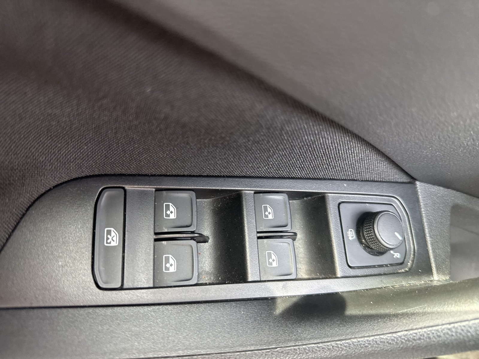 Skoda Kamiq 1.0 CARPLAY AHK-VORBEREITUNG SITZHEIZUNG