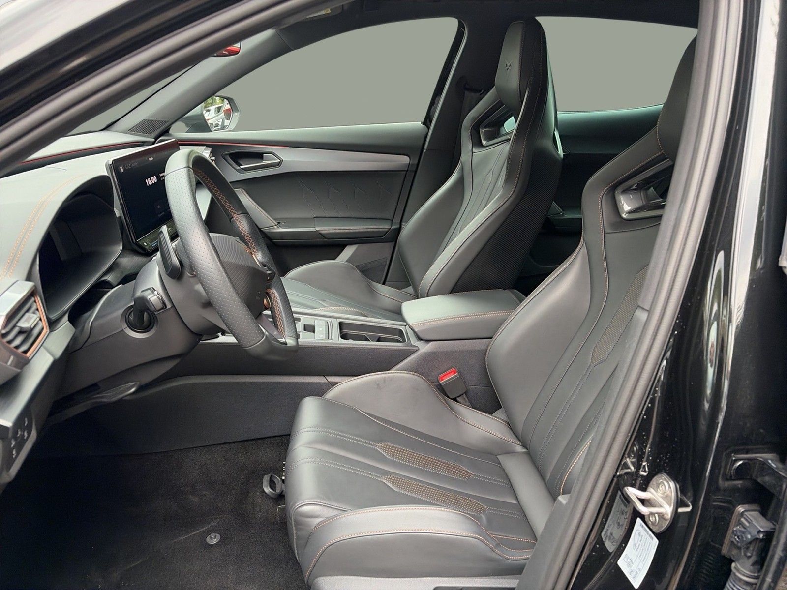Cupra Formentor 1.4 HYBRID VZ LEDER AHK CAM ACC LM19