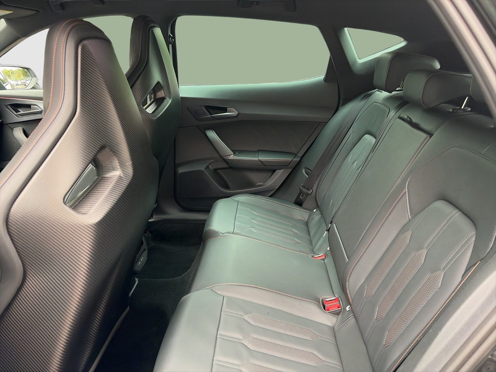 Cupra Formentor 1.4 HYBRID VZ LEDER AHK CAM ACC LM19