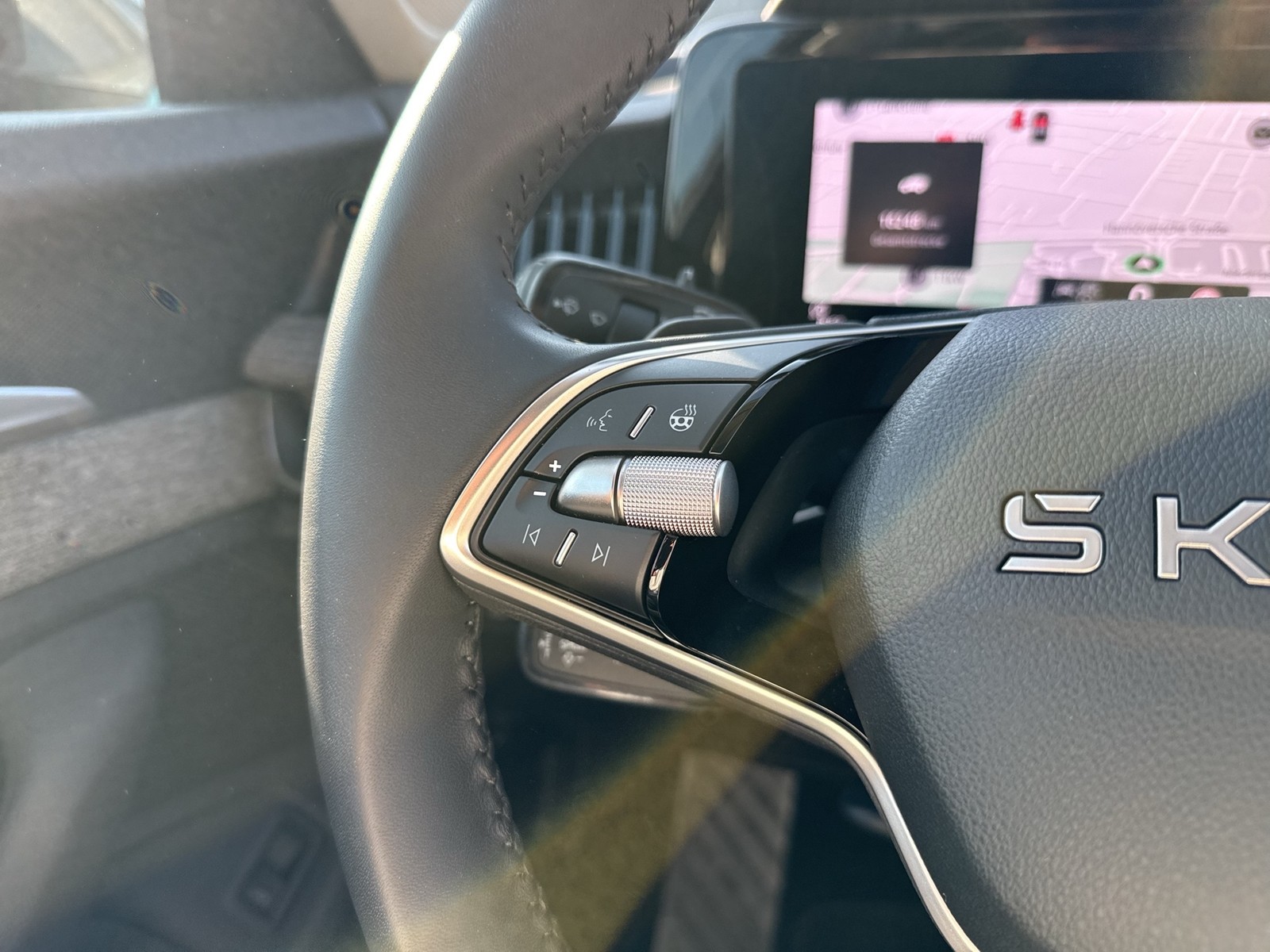 Skoda Superb Combi 2.0 SELECTION PANO AHK CAM HEAD-UP