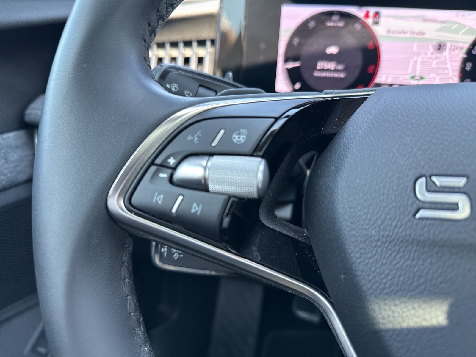 Skoda Superb Combi 2.0 SELECTION PANO AHK CAM HEAD-UP