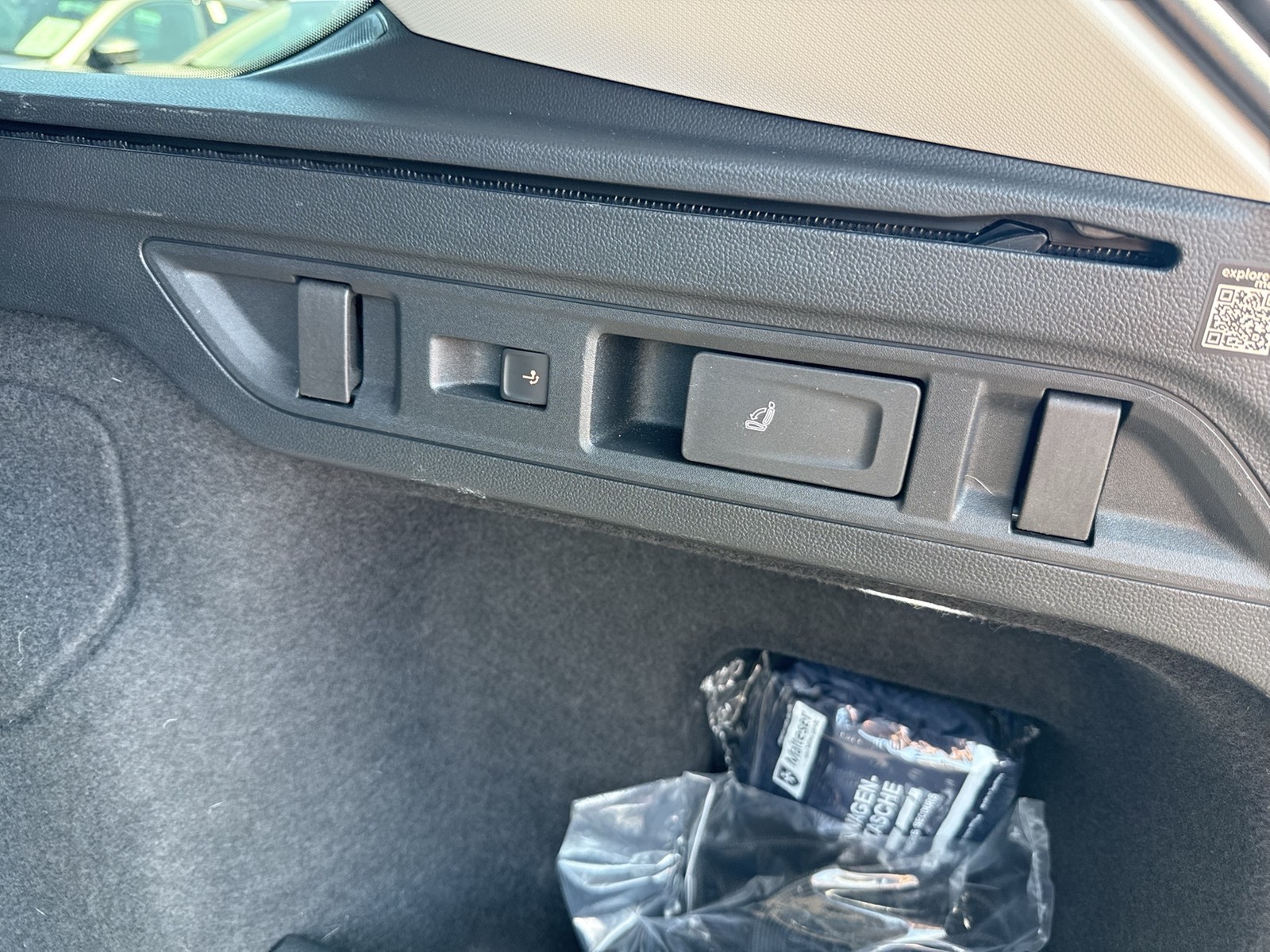 Skoda Superb Combi 2.0 SELECTION PANO AHK CAM HEAD-UP