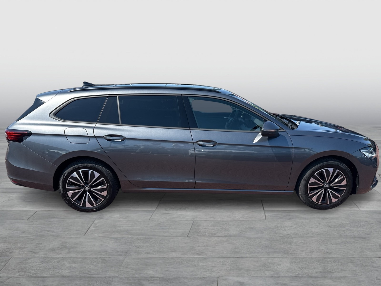 Skoda Superb Combi 2.0 SELECTION PANO AHK CAM HEAD-UP