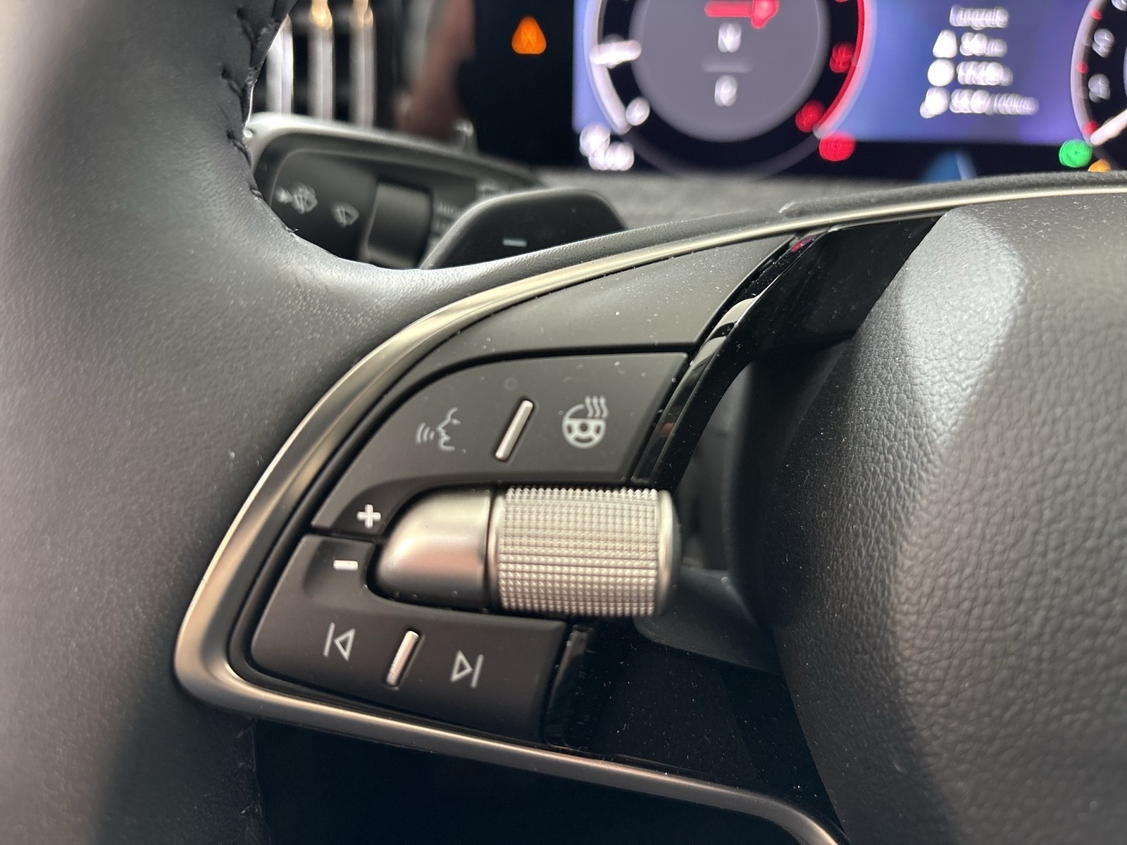 Skoda Superb Combi 2.0 SELECTION PANO AHK CAM ACC NAVI