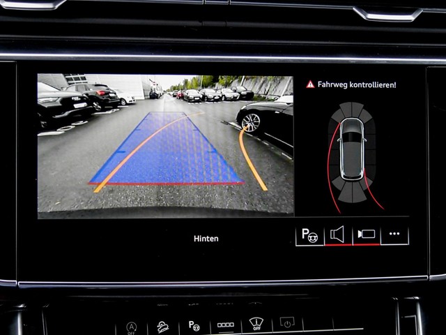 Audi Q7 50 quattro S LINE BLACKPAK PANO AHK CAM LM22
