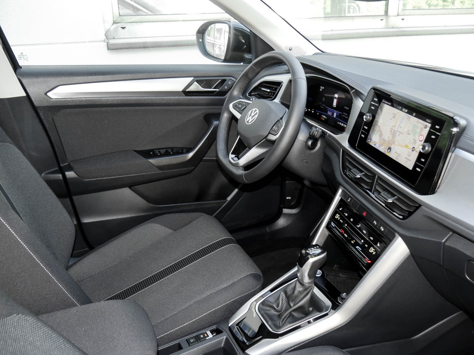 Volkswagen T-Roc 2.0 LIFE BEATS CAM LM17 NAVI SITZHEIZUNG