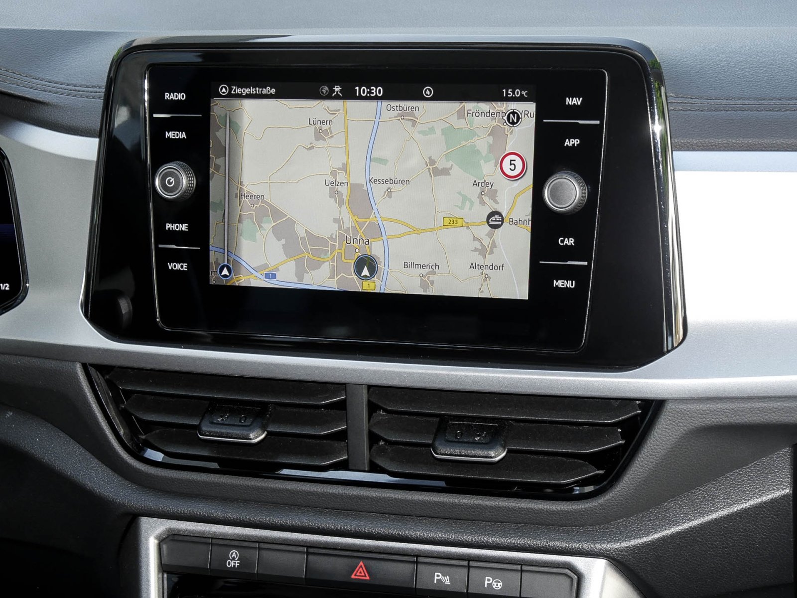 Volkswagen T-Roc 2.0 LIFE BEATS CAM LM17 NAVI SITZHEIZUNG