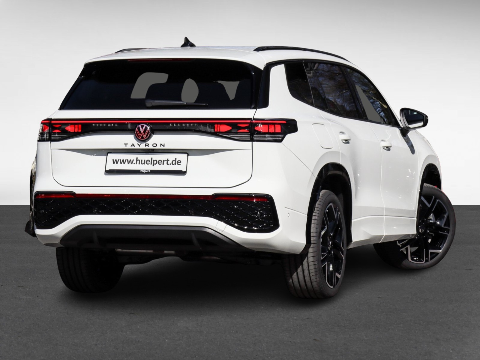 Volkswagen Tayron 2.0 TDI 4MOTION R-LINE DSG 7SITZE AHK BLACKSTYLE HD-MATRIX